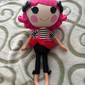 Lot of 11 Lalaloopsy Dolls and clothes and accessories